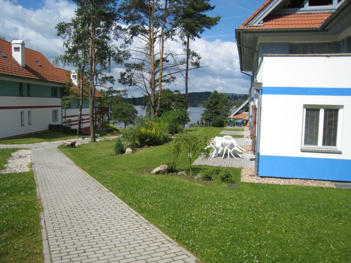 Apartman Riviera Apartment Lipno nad Vltavou Bagian luar foto