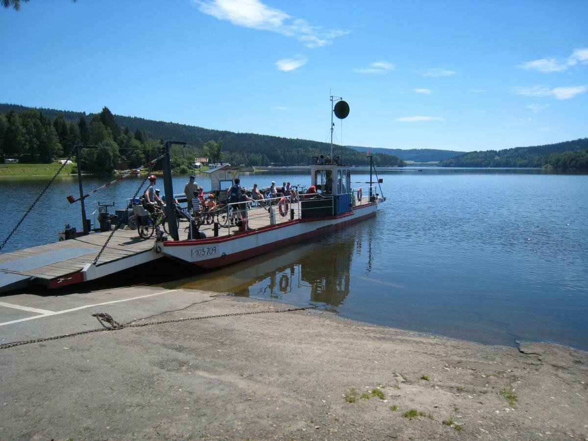Apartman Riviera Apartment Lipno nad Vltavou Bagian luar foto